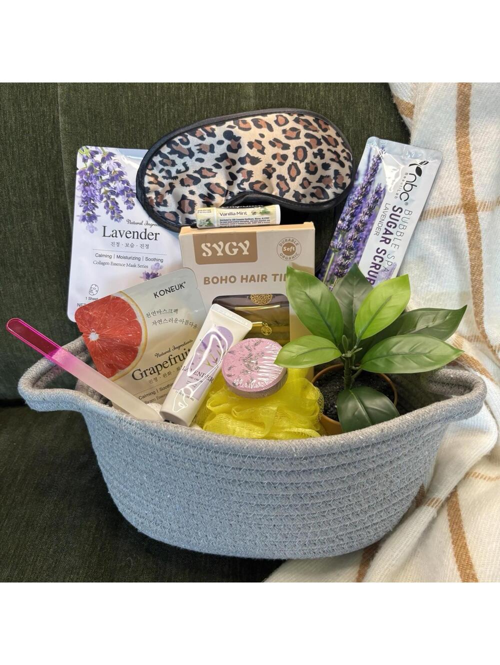Day Spa Gift Basket, Bath and Body Relaxation Thinking of You Present